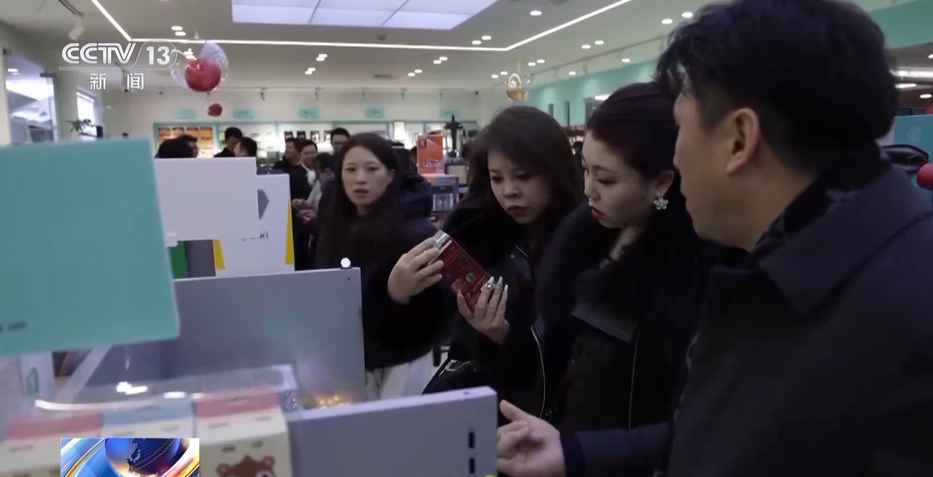 “船” 义乌中国小商品城“品牌出海”记不朽情缘模拟器新春走基层丨给商户造一艘(图5)