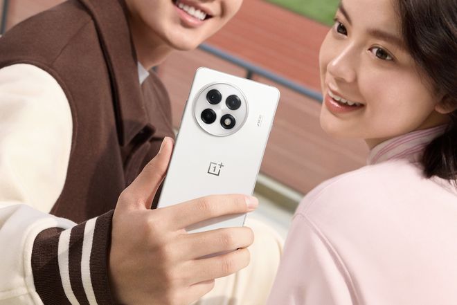 来了！骁龙旗舰双芯起售价2299元MG不朽情缘一加 Ace 5系列(图9)